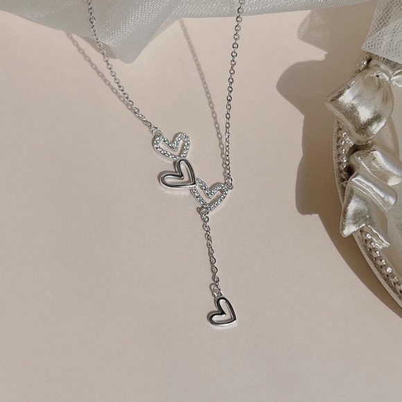 Sterling silver diamond heart necklace - Picture 3 of 7